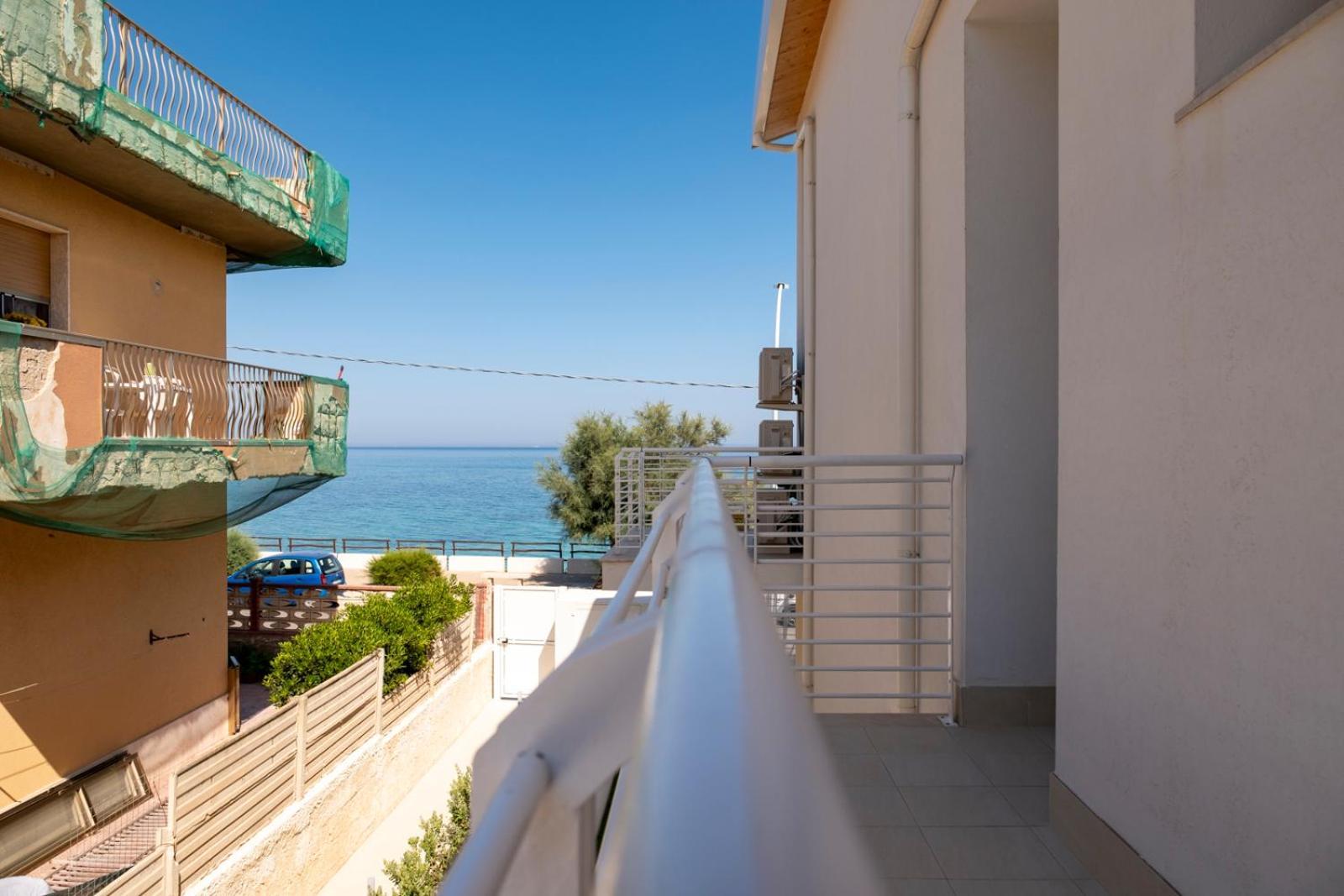 Vjman House Sea Beach - Siciliavacanza アヴォラ エクステリア 写真